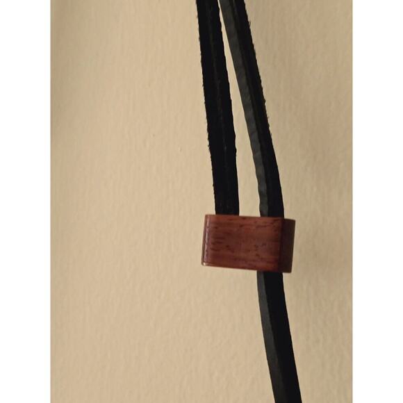 Hand Carved Medium Lip Bag by artist Kimberly Chalos ONE OF A KIND - Picture 5 of 9